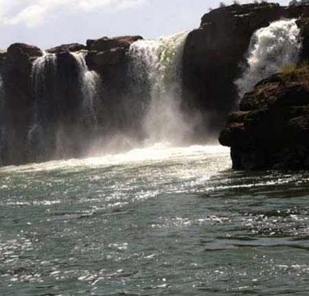 GIRA FALLS